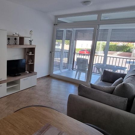 Apartmani Sunce I More Premantura Eksteriør billede