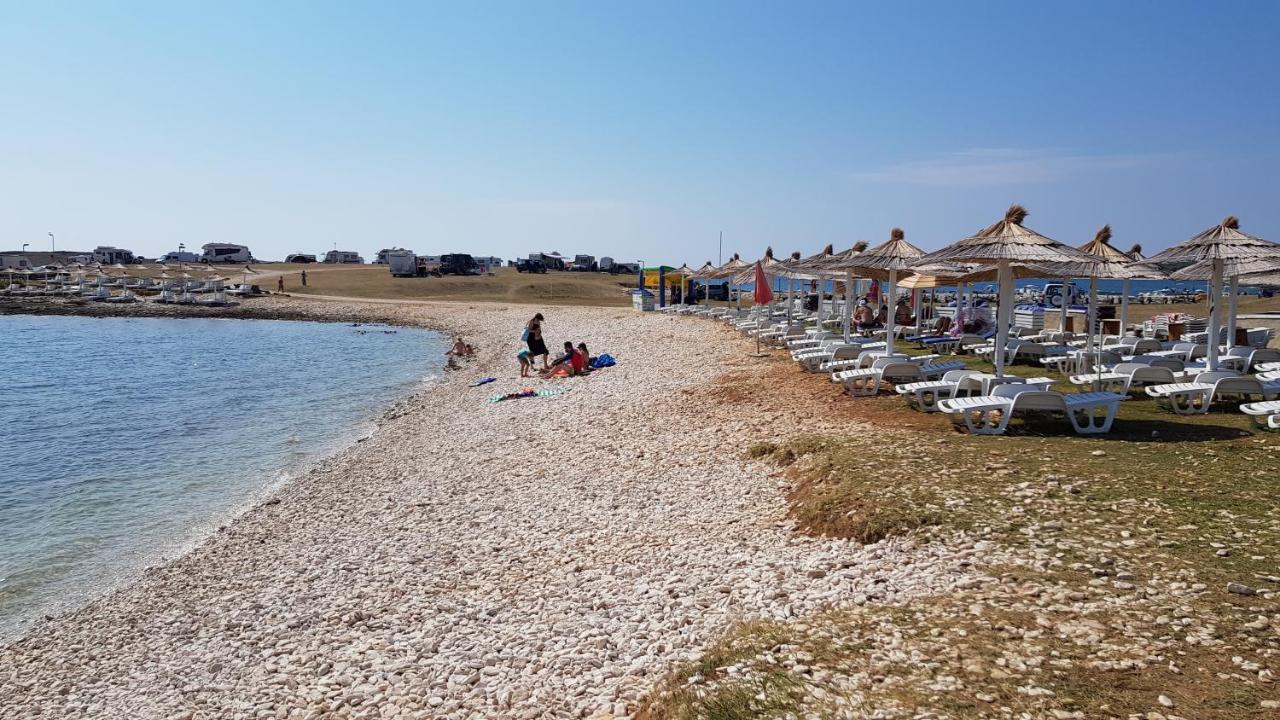Apartmani Sunce I More Premantura Eksteriør billede